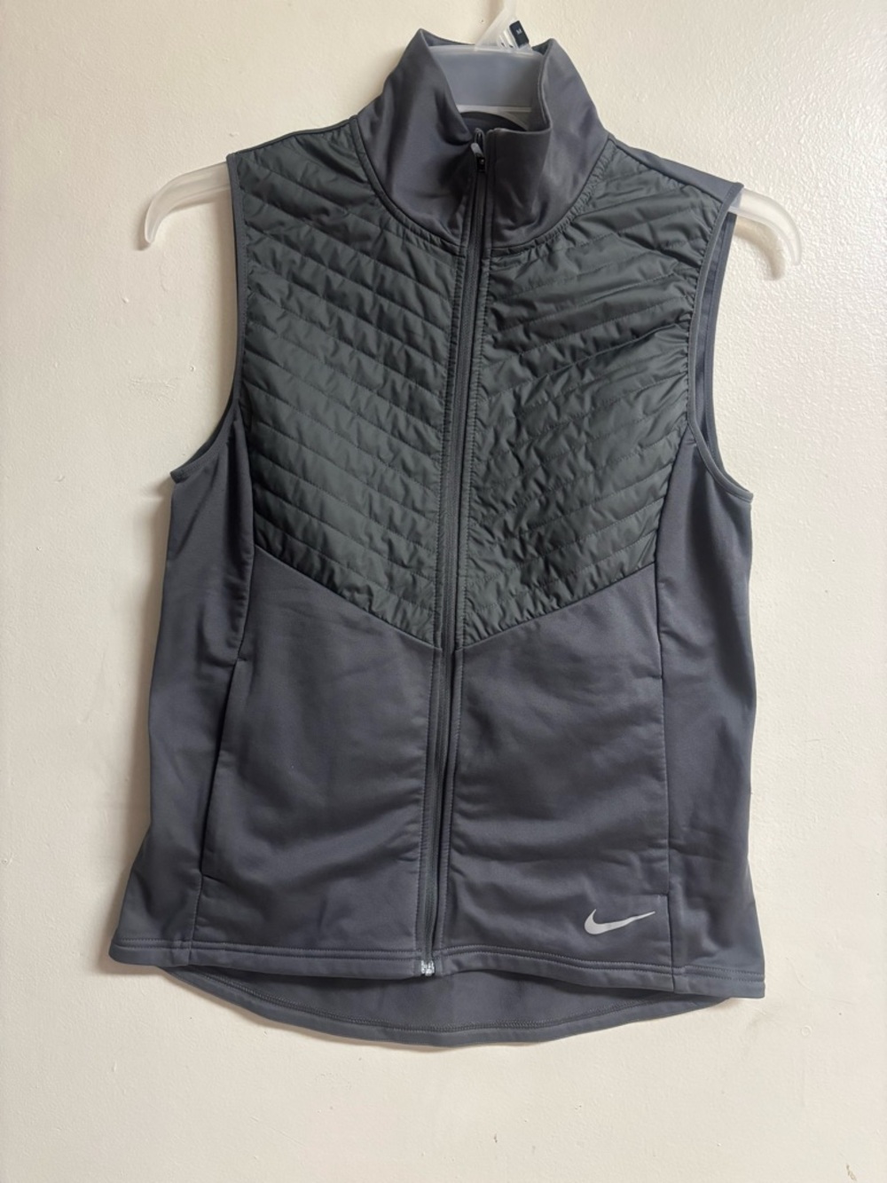 Nike Women’s Dark Gray Quilted Performance Vest